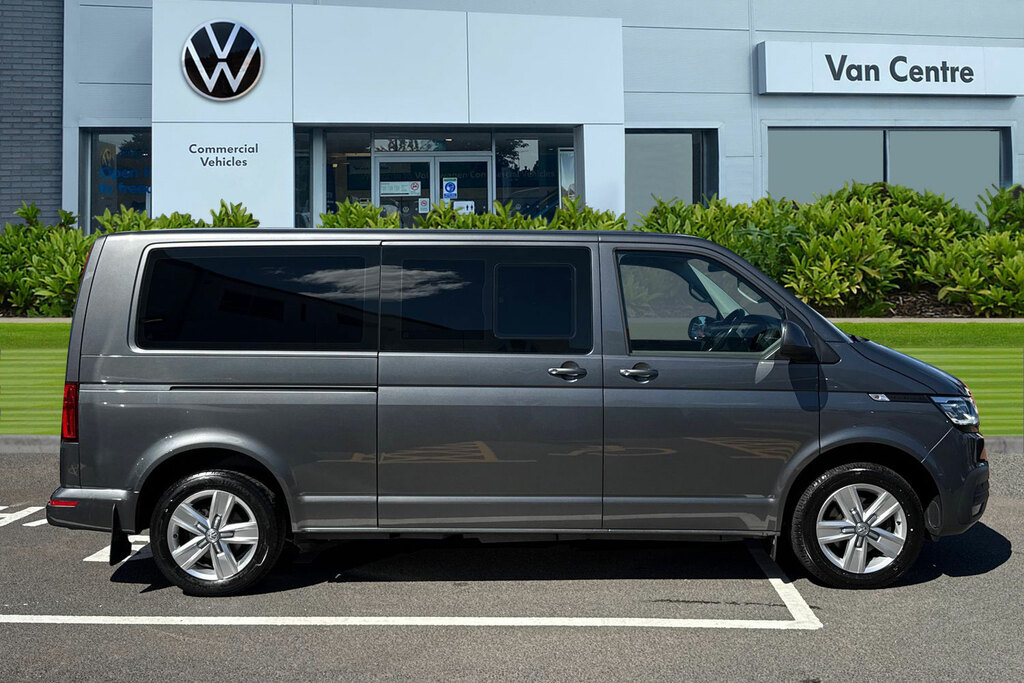 Volkswagen Transporter Shuttle 2.0 Tdi 150Ps Se Minibus Dsg 8 Seats Grey #3