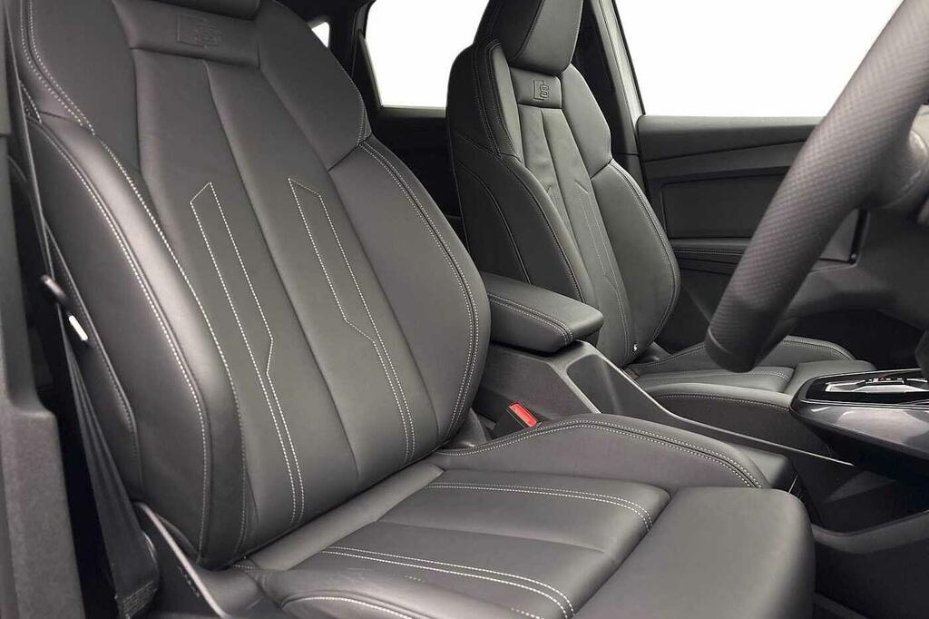 Audi Q4 E Tron Q4 E-tron Black Edition 55 Quattro Black #10