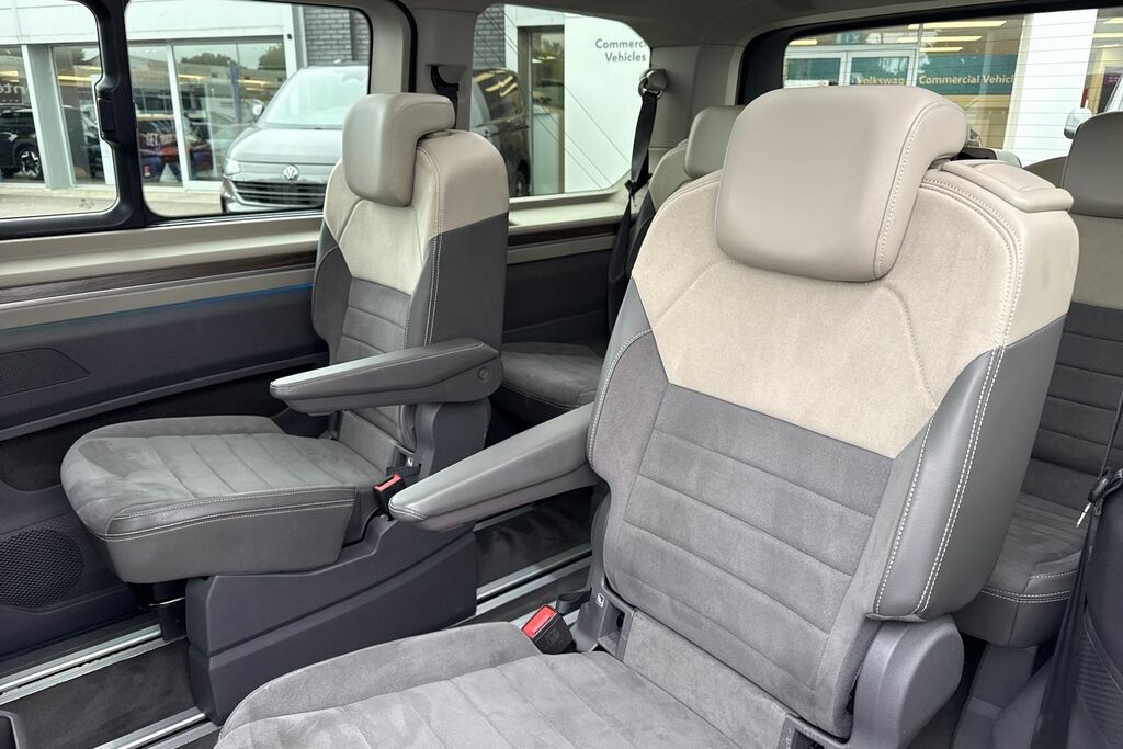 Volkswagen Multivan 2.0 Tsi Style Lwb Dsg 6 Seat 204 Ps  #18