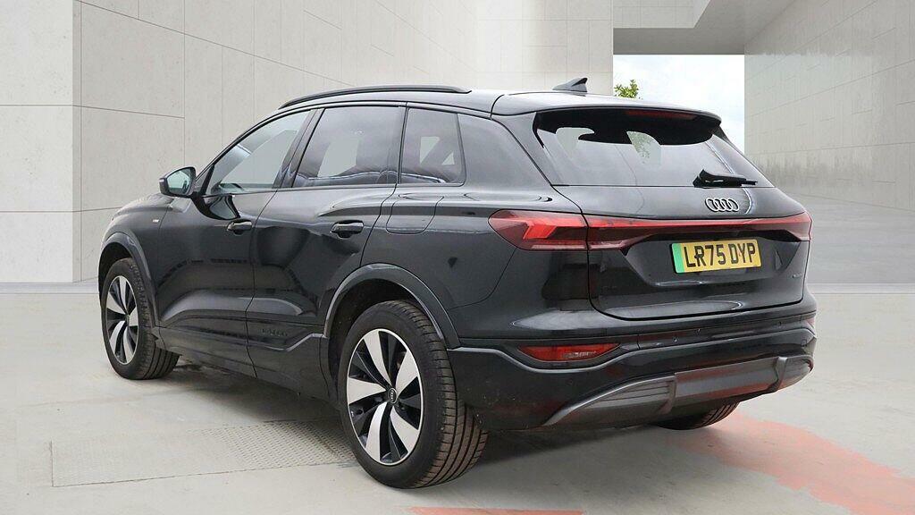 Audi Q6 E-Tron Q6 Suv S Line E-tron Quattro 285,00 Kw Black #3