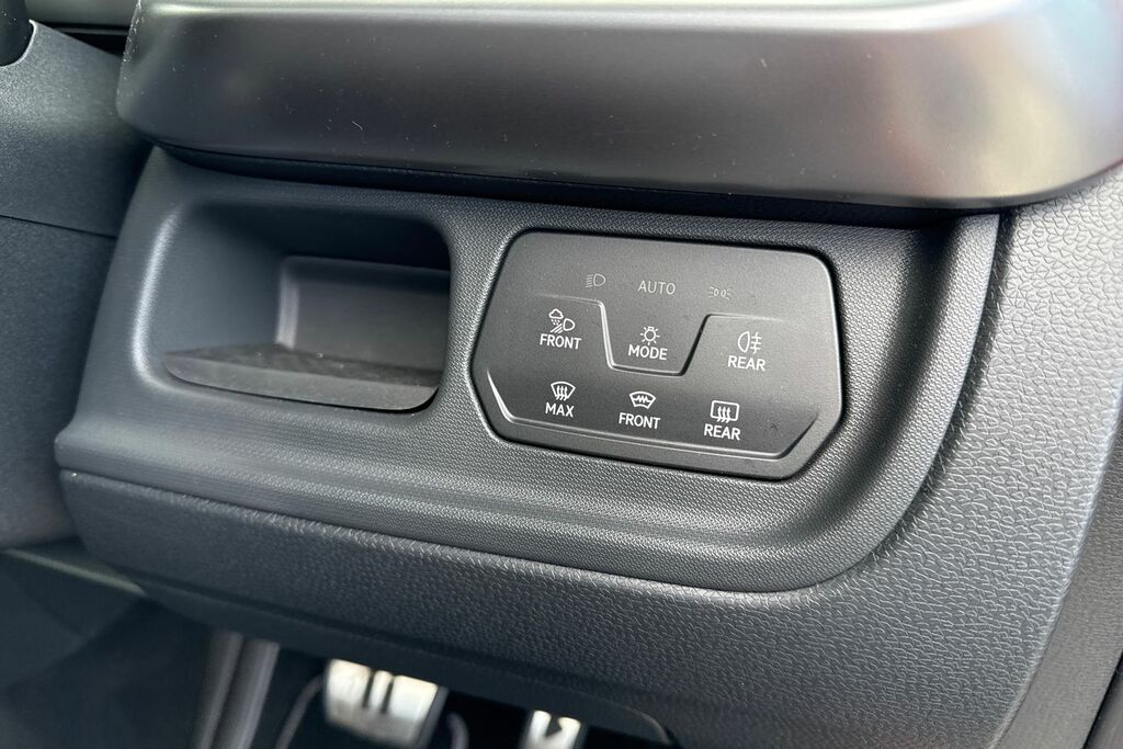 Volkswagen ID.Buzz Pro 79Kwh Commerce Panel Van 28 GL75LLJ White #29