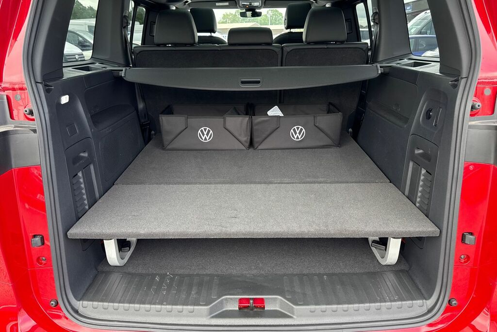 Volkswagen ID.Buzz Pro 79Kwh Gtx 4Motion Swb, 5Seat Red #6