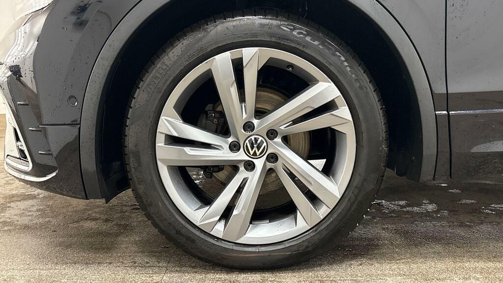 Volkswagen Tiguan 1.5 Tsi 150 R-line Edition Dsg Black #5