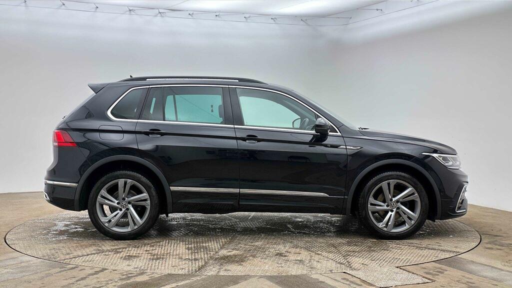 Volkswagen Tiguan 1.5 Tsi 150 R-line Edition Dsg Black #4