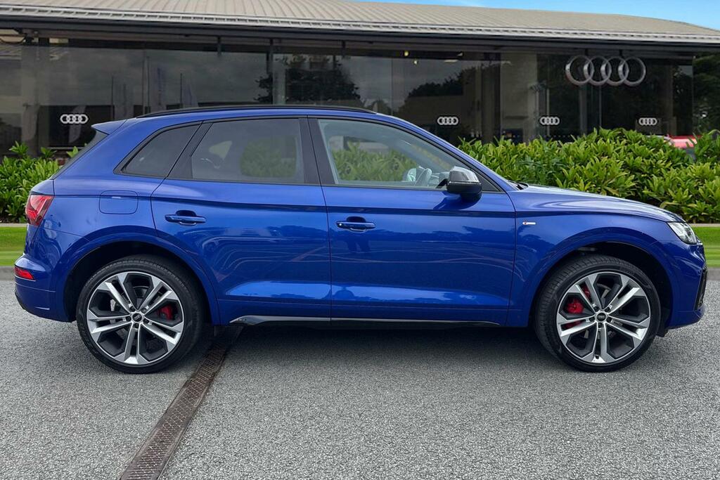 Audi Q5 Edition 1 45 Tfsi Quattro 265 Ps S Tronic DW23GFO Blue #3