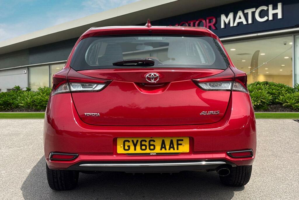 Toyota Auris 1.2 Vvt-i Business Edition Euro 6 Ss Red #4