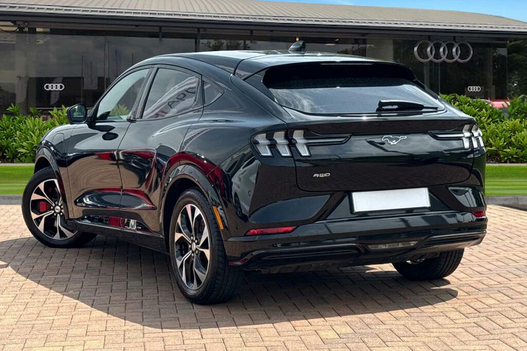 Ford Mustang Mach-E Standard Range 70Kwh Awd Black #2