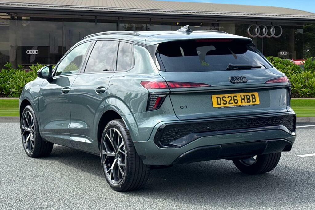 Audi Q3 Suv Edition 1 Tfsi 150 Ps S Tronic DS26HBB Green #2