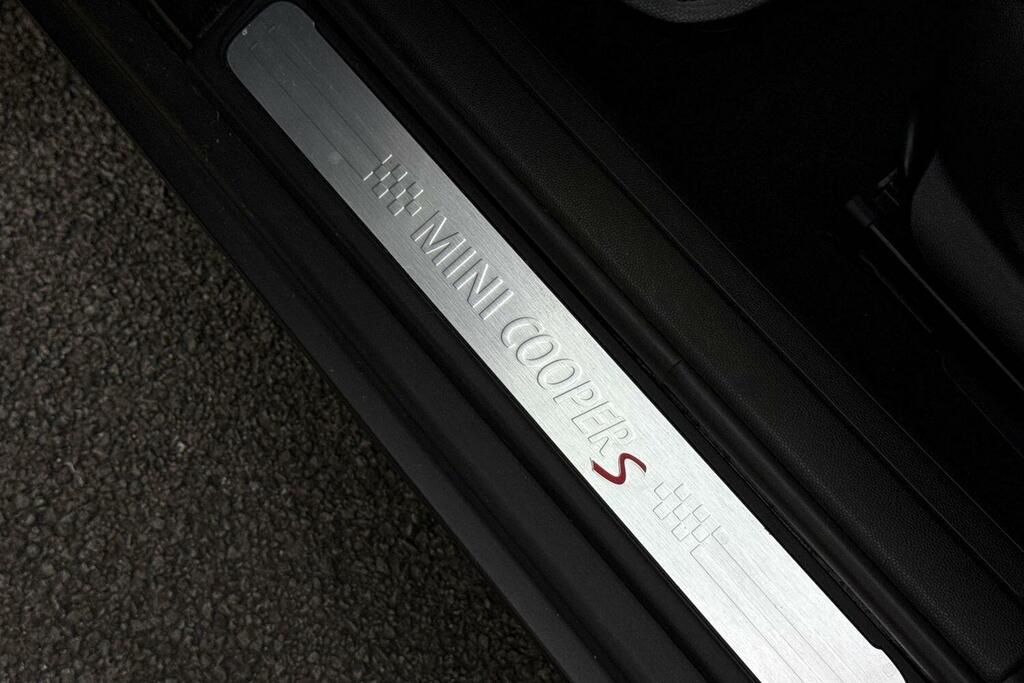 Mini Clubman Cooper White #19