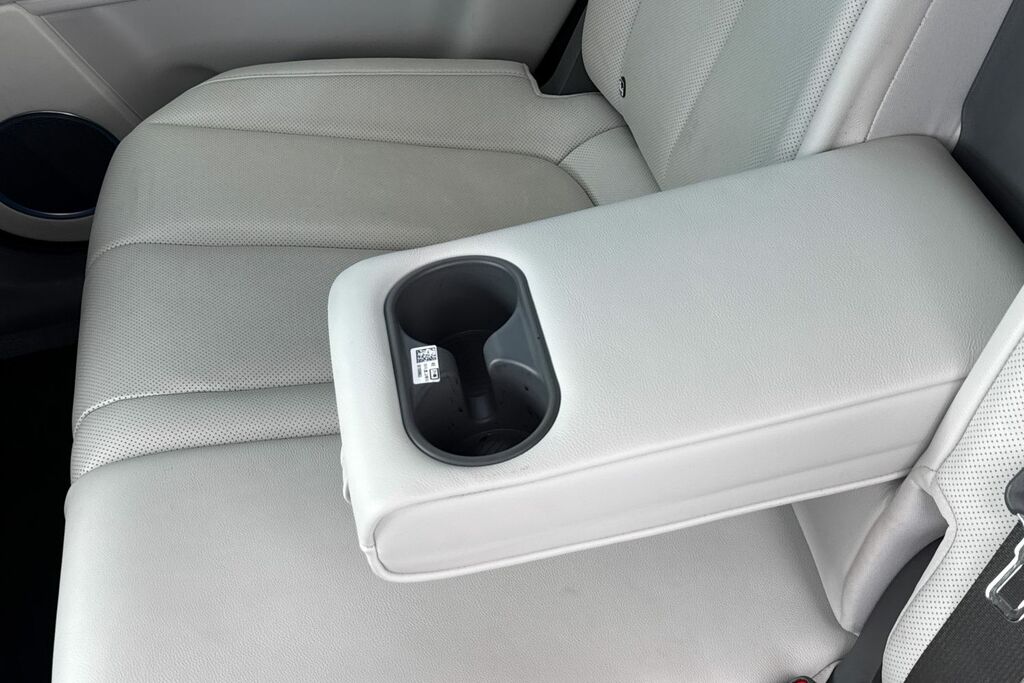Hyundai Ioniq 5 Hatchback White #24