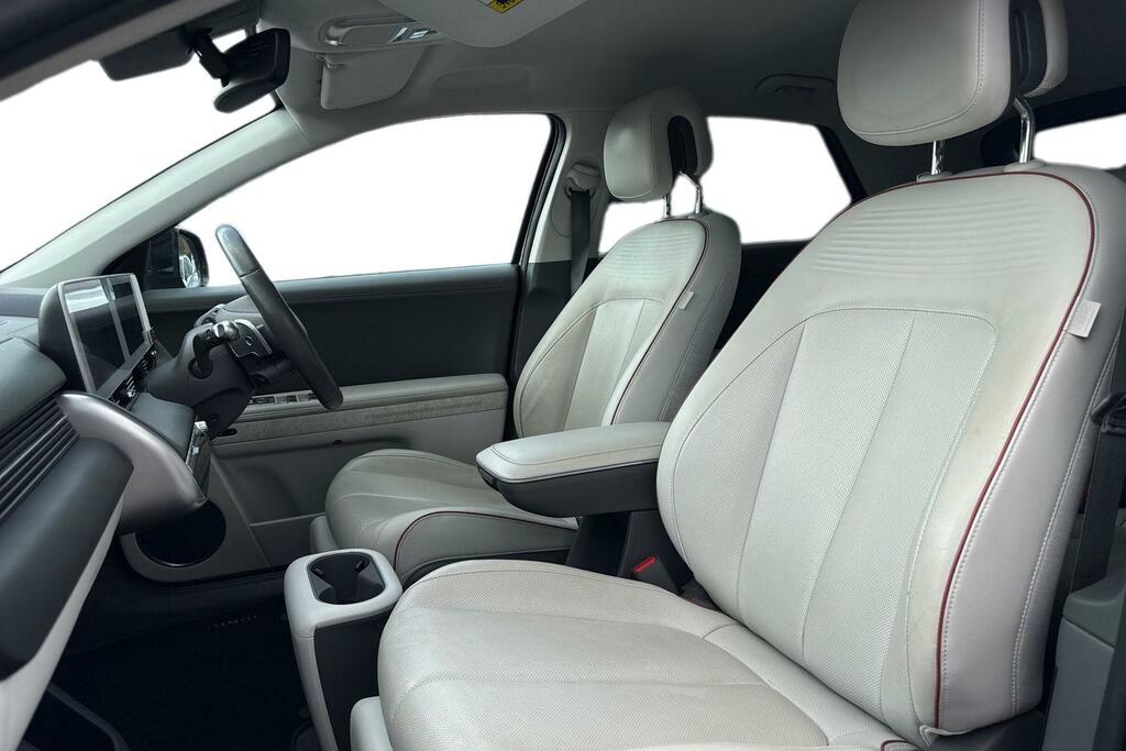 Hyundai Ioniq 5 Hatchback White #14
