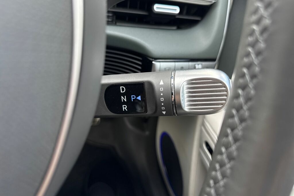Hyundai Ioniq 5 Hatchback White #21