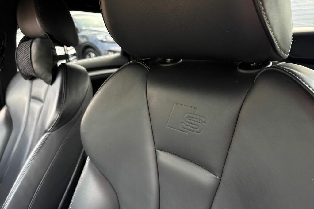 Audi S3 S3 Tfsi Quattro S Tronic Black #32