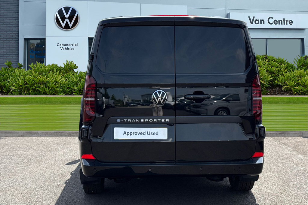 Volkswagen E-Transporter 100Kw 65Kwh Commerce Plus Van Black #4