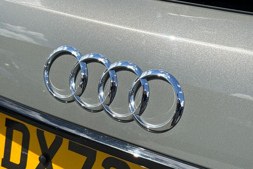 Audi A6 Avant A6 Black Edition 40 Tdi Mhev Q White #41