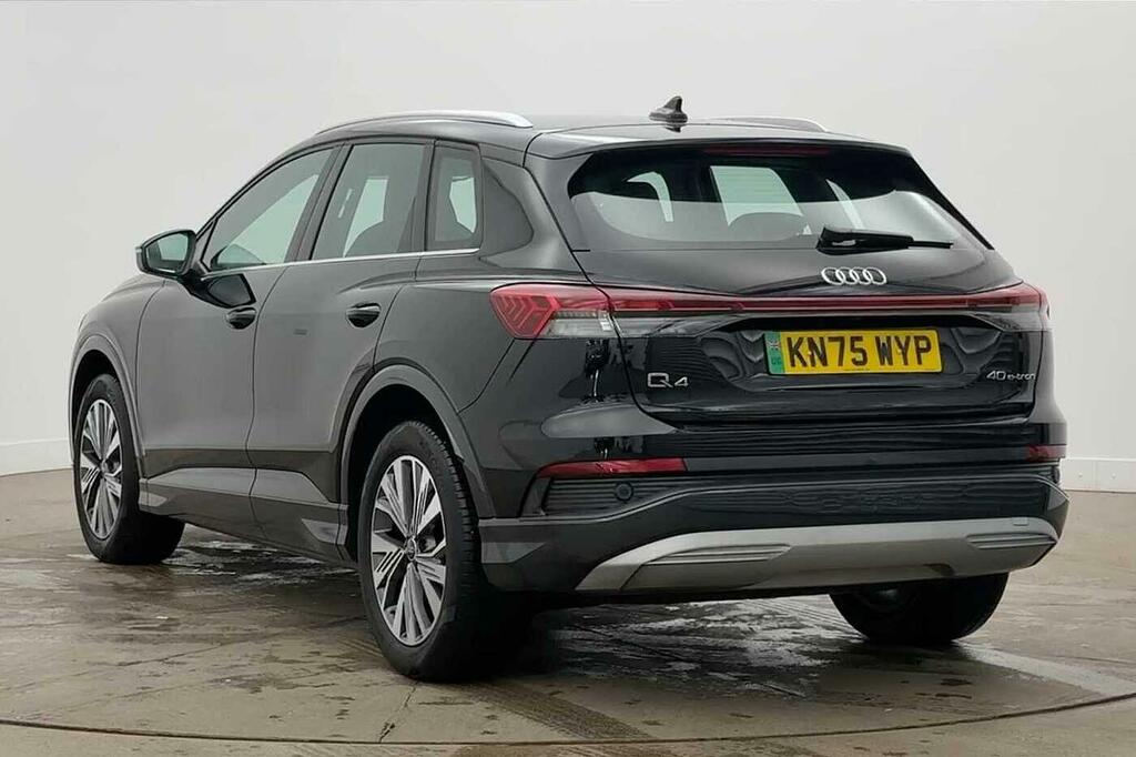 Audi Q4 E Tron Q4 Sport 40 E-tron 150,00 Kw Black #2