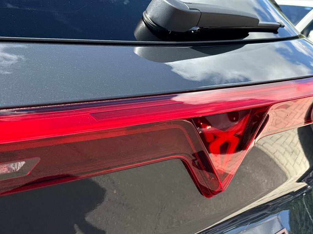 Cupra Terramar 1.5 Etsi V2 Suv Hybrid Dsg White #27
