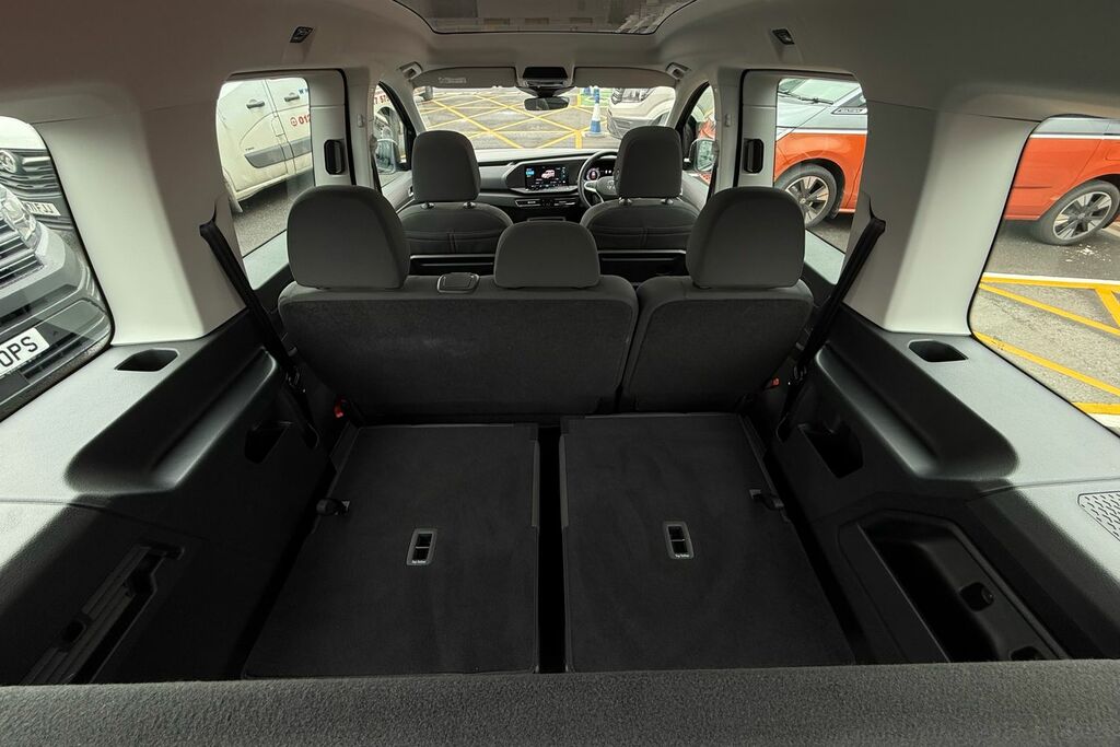 Volkswagen Caddy Maxi Life Mpv Silver #43