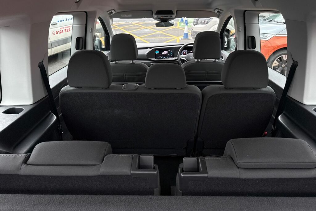 Volkswagen Caddy Maxi Life Mpv Silver #42