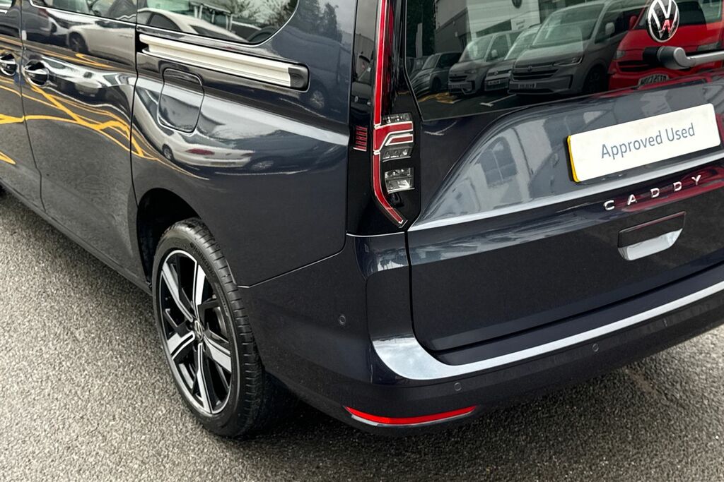 Volkswagen Caddy Maxi Life Mpv Silver #7