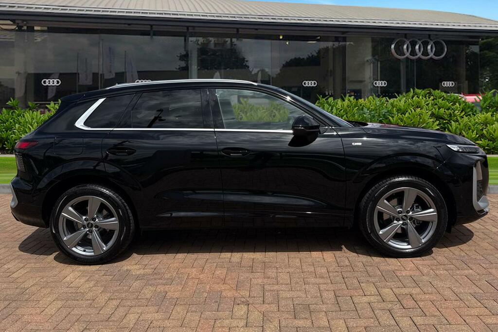 Audi Q3 Suv S Line Tfsi 150 Ps S Tronic BW75VAE Black #3