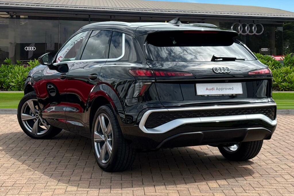Audi Q3 Suv S Line Tfsi 150 Ps S Tronic BW75VAE Black #2