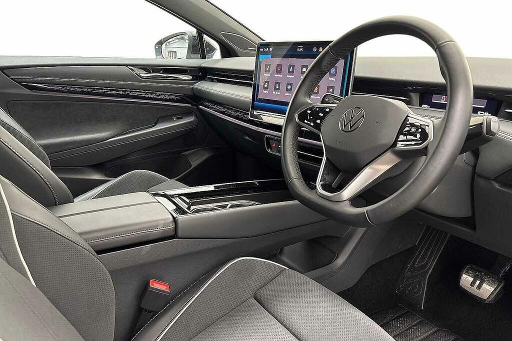 Volkswagen ID.7 210Kw Match Pro S Plus 86Kwh Interior Exterior Silver #6