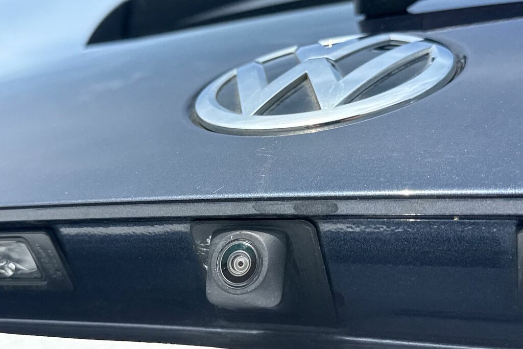 Volkswagen California Beach Yellow #31