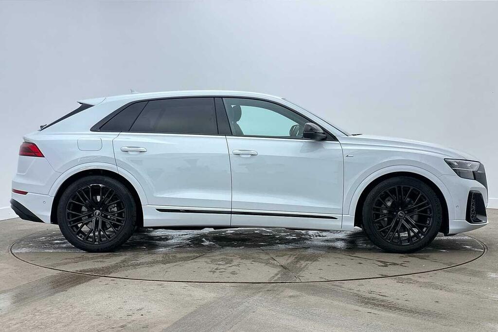 Audi Q8 Suv Black Edition Tfsi Quattro 340 Ps Tiptronic White #4