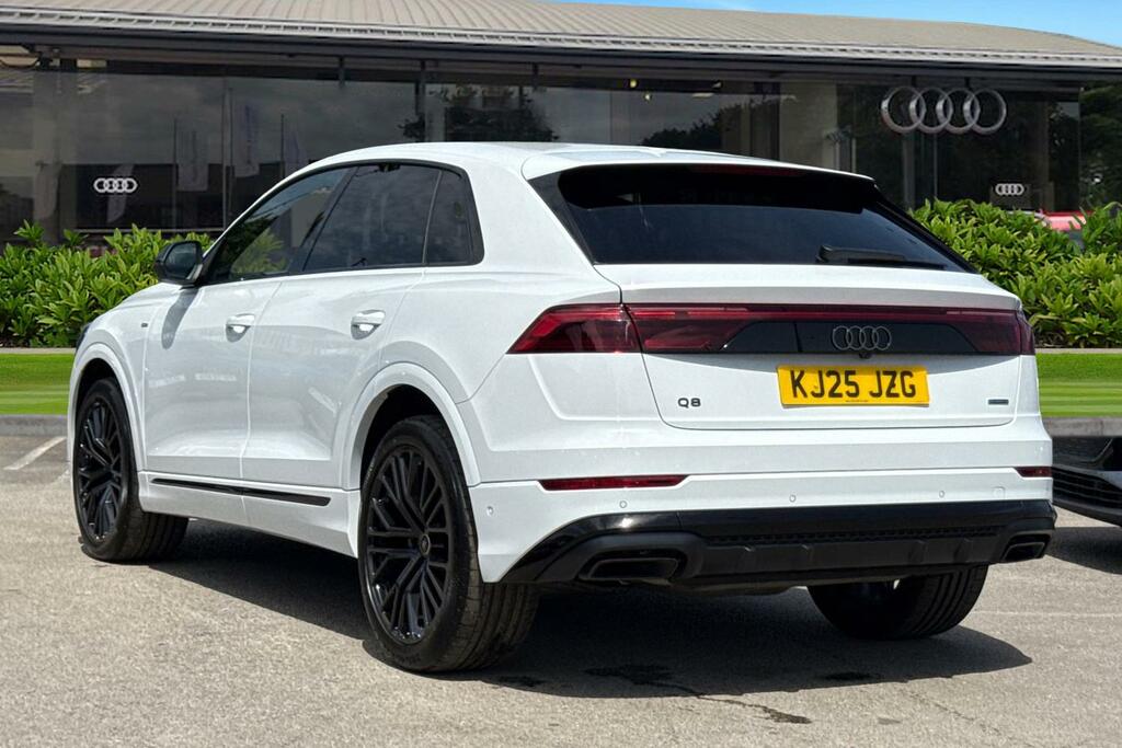 Audi Q8 Suv Black Edition Tfsi Quattro 340 Ps Tiptronic KJ25JZG White #2
