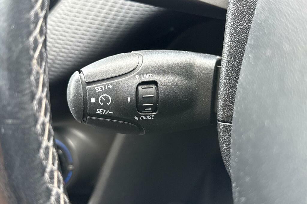 Peugeot 208 Black #36
