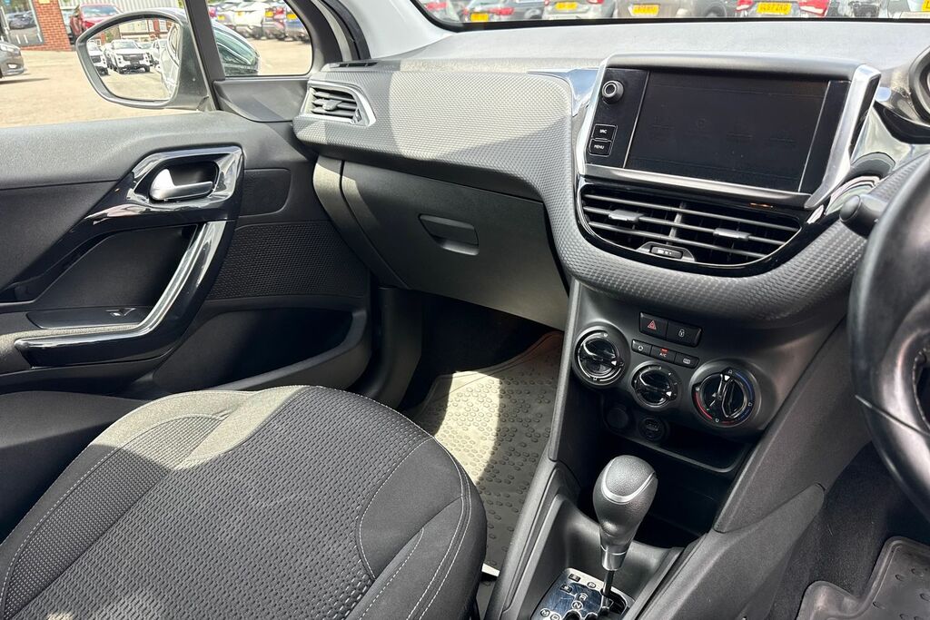 Peugeot 208 Blue #19