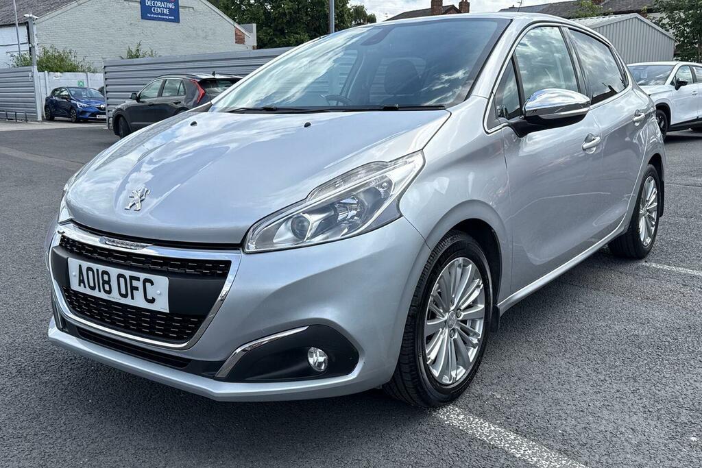 Peugeot 208 Black #30