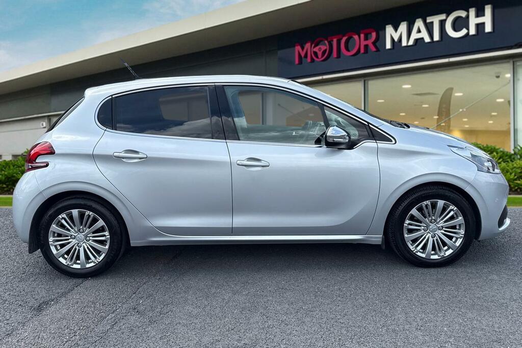 Peugeot 208 1.2 Puretech 110 Allure Eat6 Silver #3
