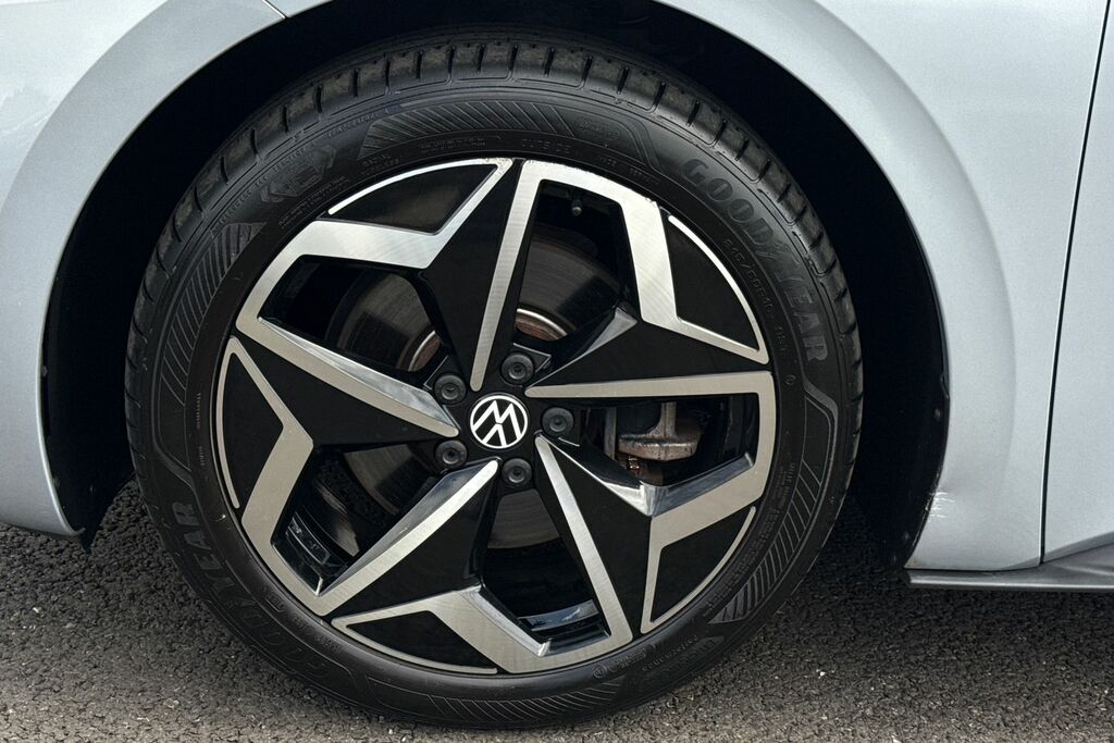 Volkswagen ID.3 150Kw Max Pro Performance 58Kwh 19 And White #6