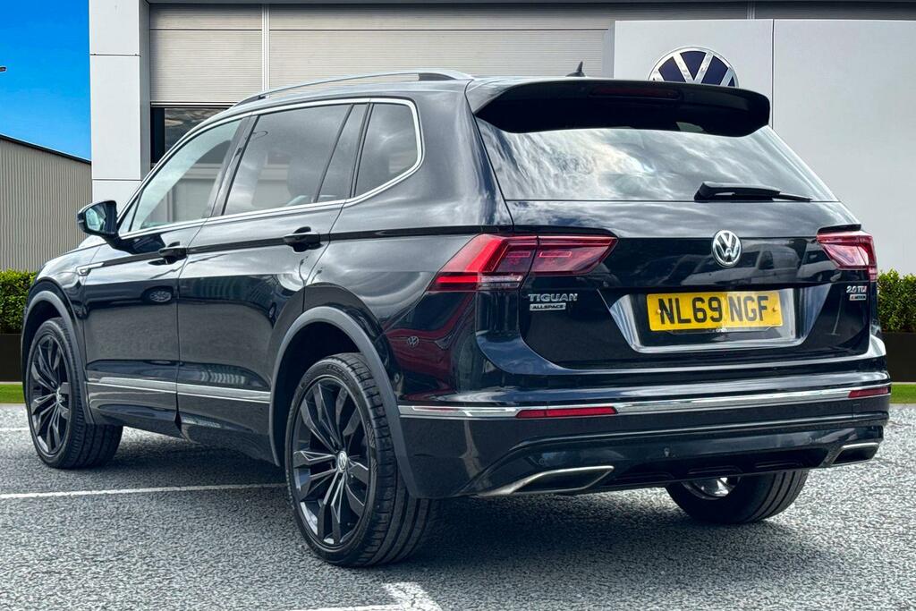 Volkswagen Tiguan Allspace 2.0 Tdi 190 4Motion R-line Tech Dsg Park Assi Black #2