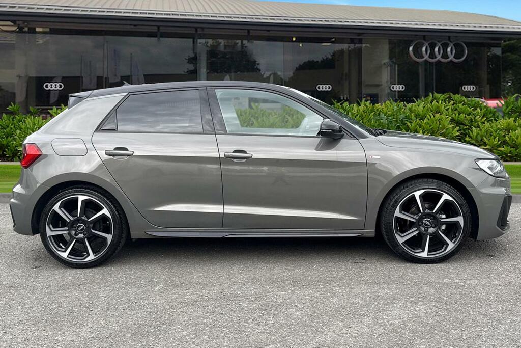 Audi A1 Black Edition 25 Tfsi 95 Ps 5-Speed PJ75OSV Grey #3