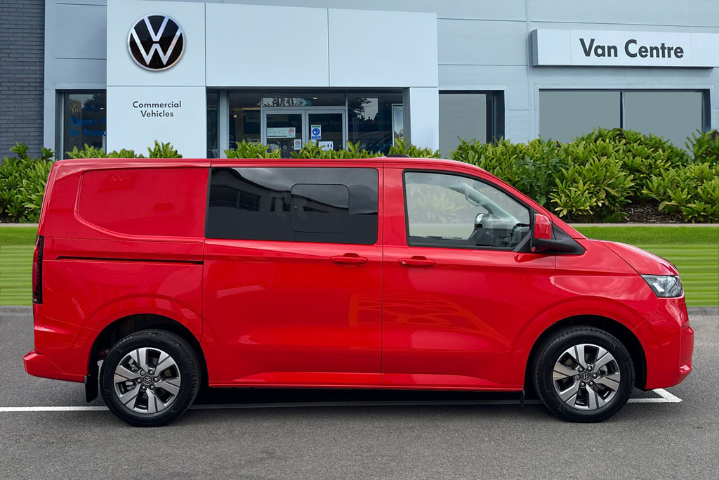 Volkswagen E-Transporter 218Ps 65Kwh Commerce Pro Kombi Van Red #3