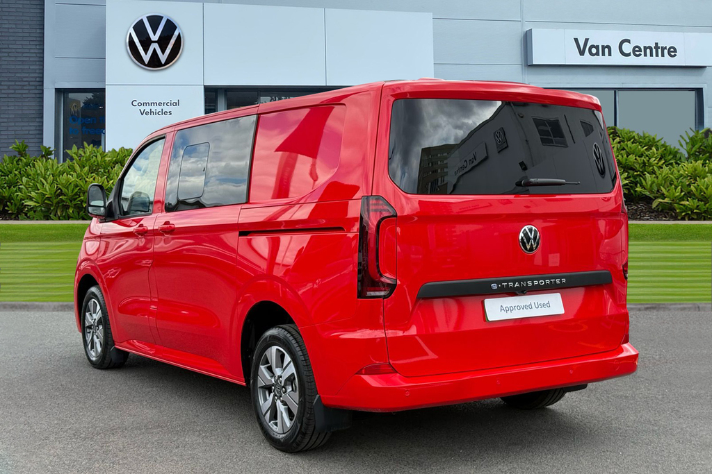 Volkswagen E-Transporter 218Ps 65Kwh Commerce Pro Kombi Van Red #2