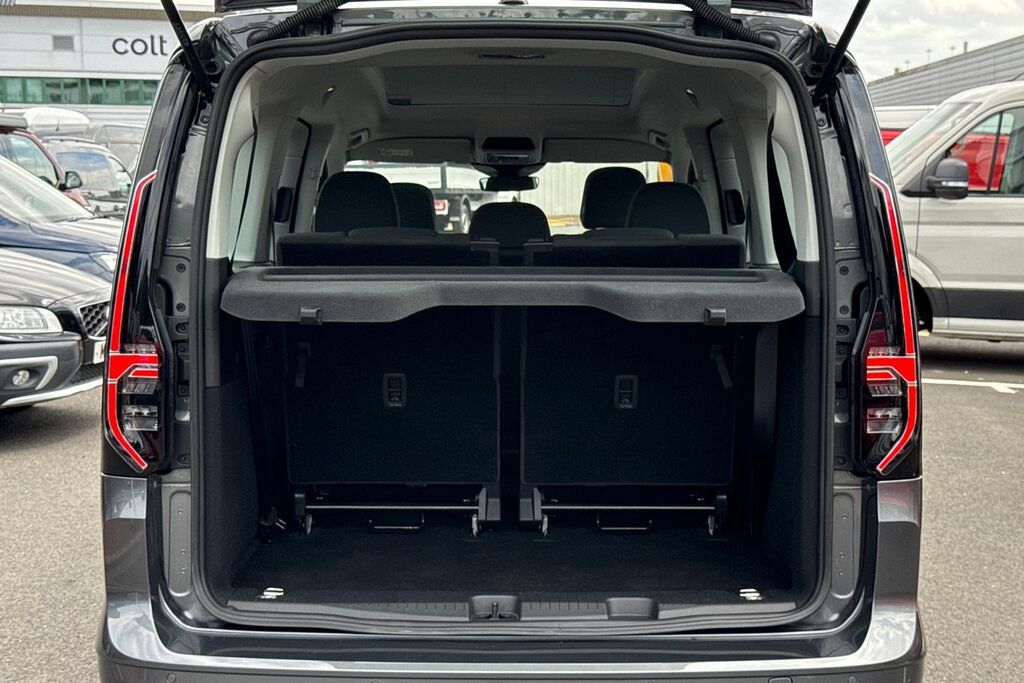 Volkswagen Caddy Maxi Life 2.0 Tdi 122 Life Dsg Tech Pack Grey #6