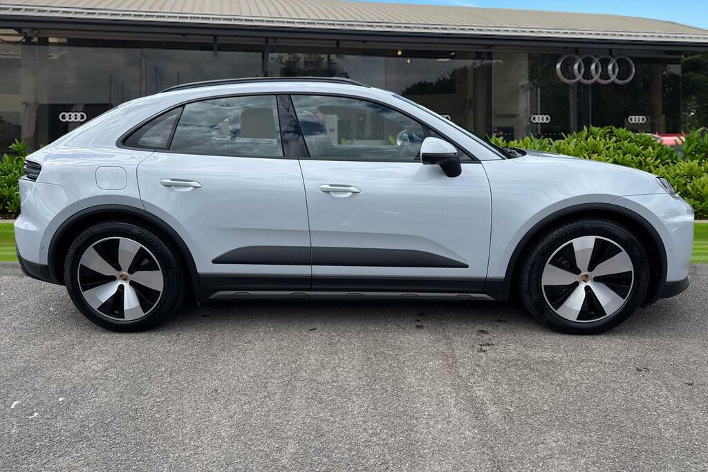 Porsche Macan 100Kwh 4 4Wd Grey #3