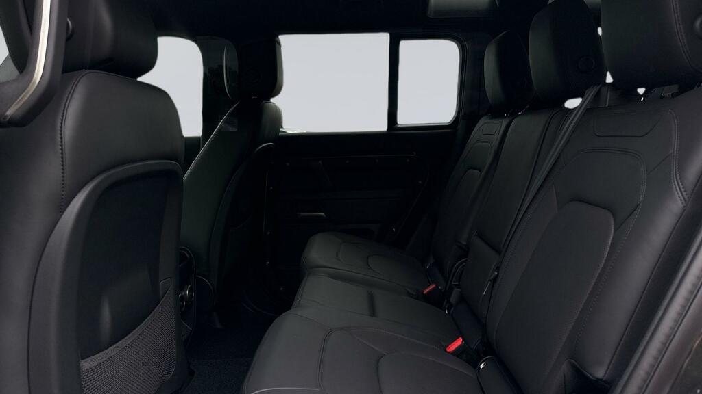 Land Rover Defender 110 3.0 D250 X-dynamic Se 110 7 Seat Grey #4
