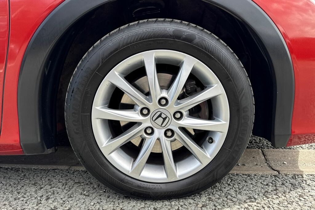 Honda Civic 1.6 I-dtec Se Plus Tourer Euro 5 Ss Red #6