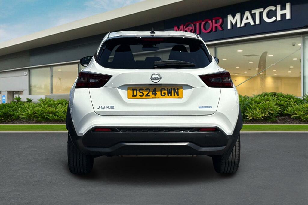 Nissan Juke 1.6 N-connecta Euro 6 DS24GWN White #4