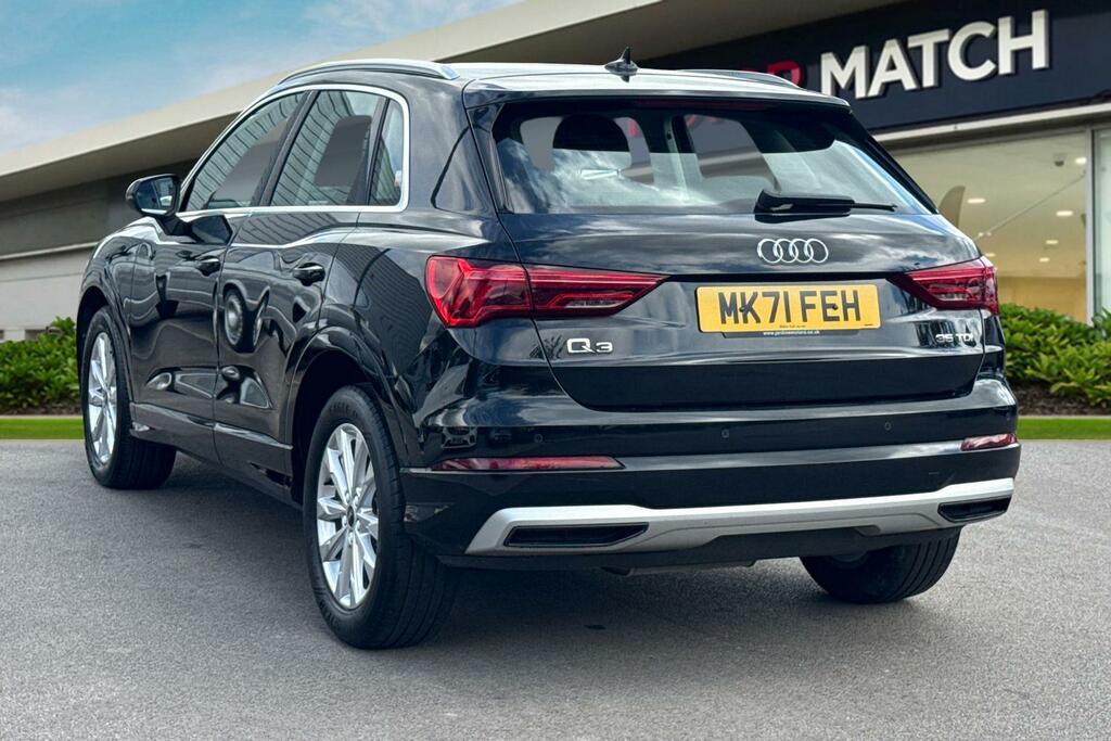 Audi Q3 2.0 Tdi 35 Sport S Tronic Euro 6 Ss MK71FEH Black #2