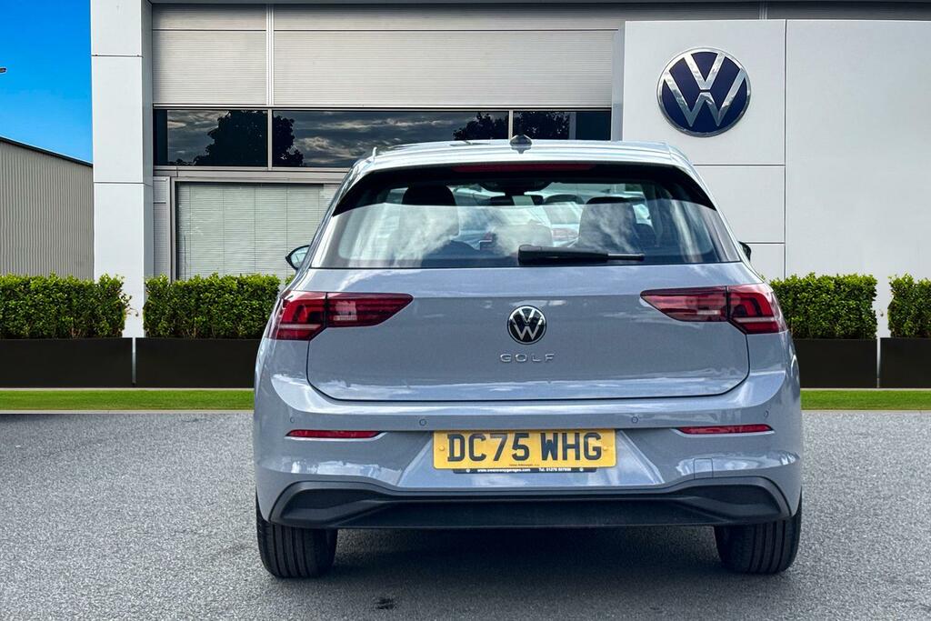 Volkswagen Golf 1.5 Tsi Life DC75WHG Grey #4