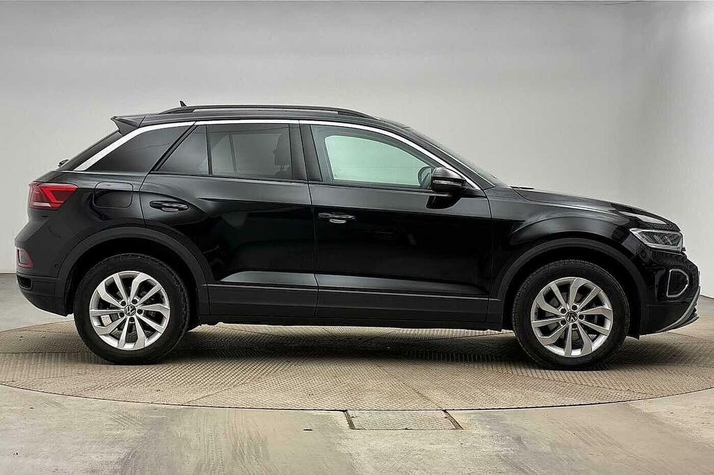 Volkswagen T-Roc 1.5 Tsi Match Dsg Black #4