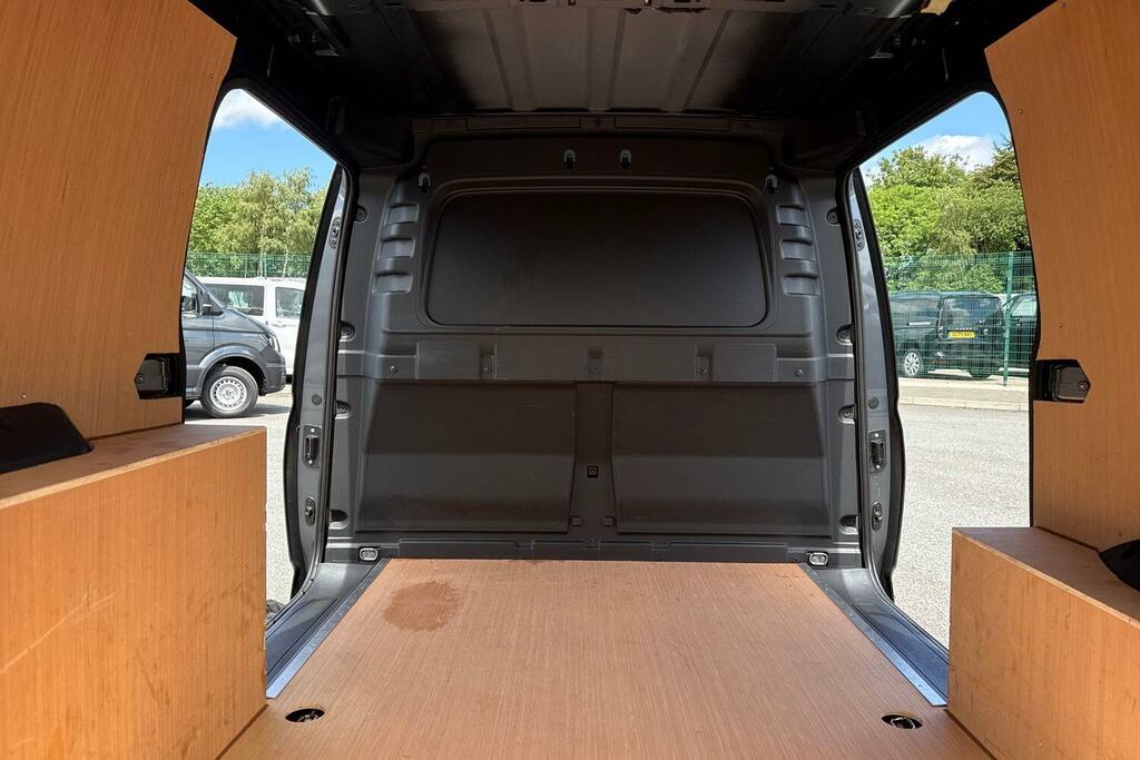 Volkswagen Caddy Maxi 1.5 Tsi Ehybrid C20 Commerce Pro Van L White #33
