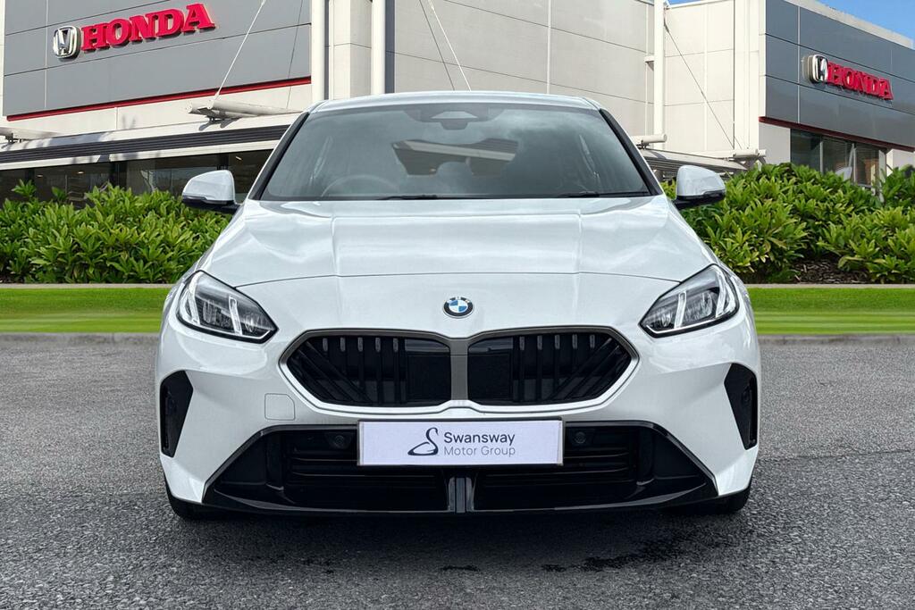 BMW 1 Series 120 M Sport Step MT25YOV White #4