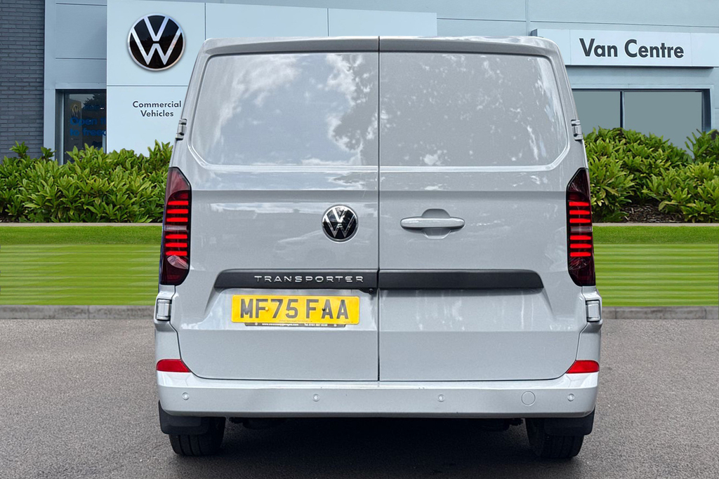 Volkswagen Transporter 2.0 Tdi 150 Commerce Pro Van MF75FAA Grey #4